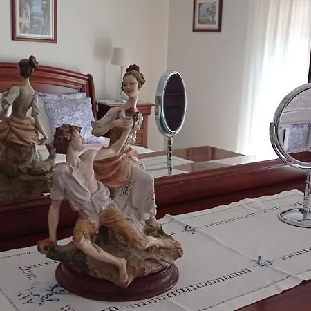 A Casa Da Ti Laura 2 *