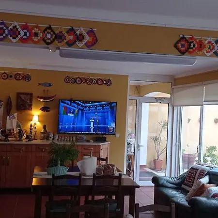 Πανσιόν A Casa Da Ti Laura 2 *